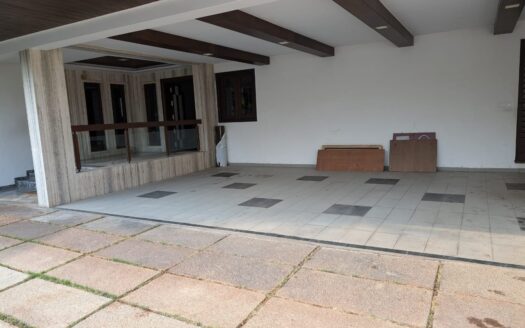 ECR uthandi 7200 sqft Villa For Sale