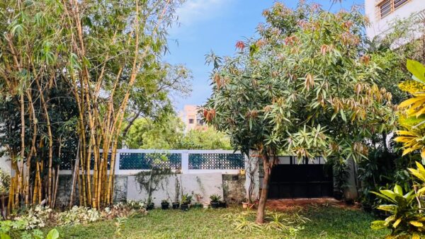 Land For Sale In Uthandi